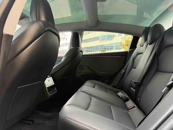 Фото 7 - Tesla Model 3