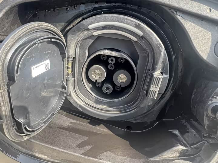 Фото 5 - Mercedes-Benz E-Class Hybrid