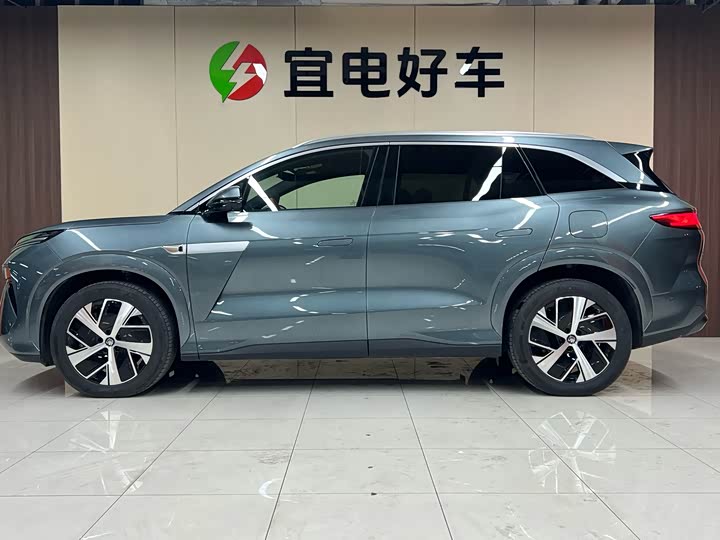 Фото 4 - BYD Tang L