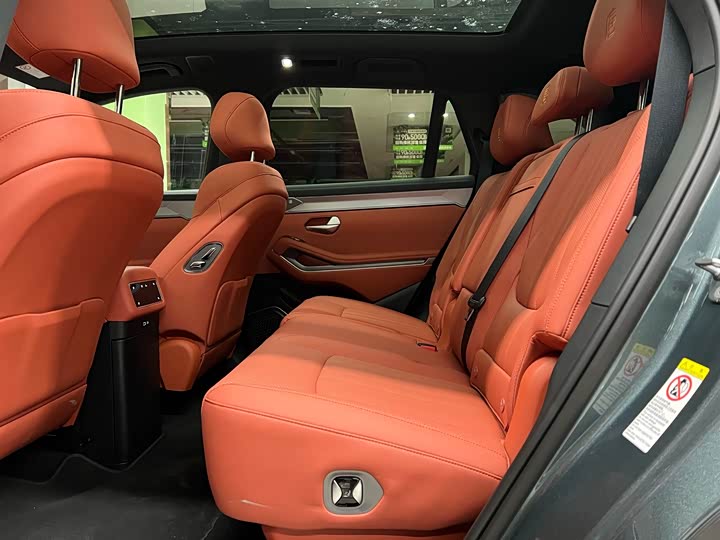 Фото 9 - BYD Tang L