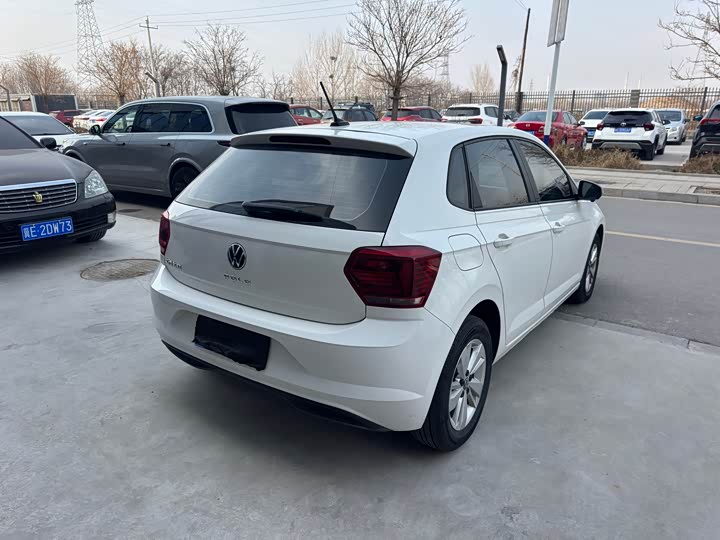 Фото 4 - Volkswagen Polo