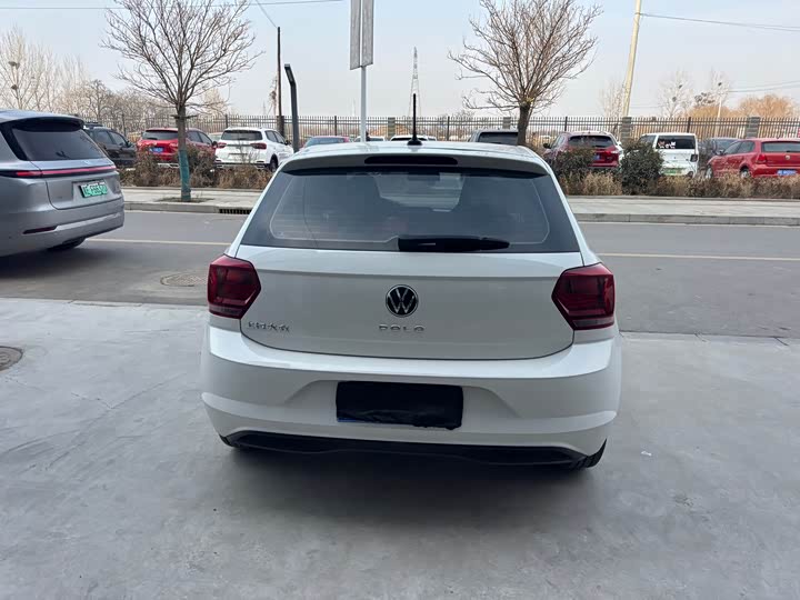 Фото 5 - Volkswagen Polo