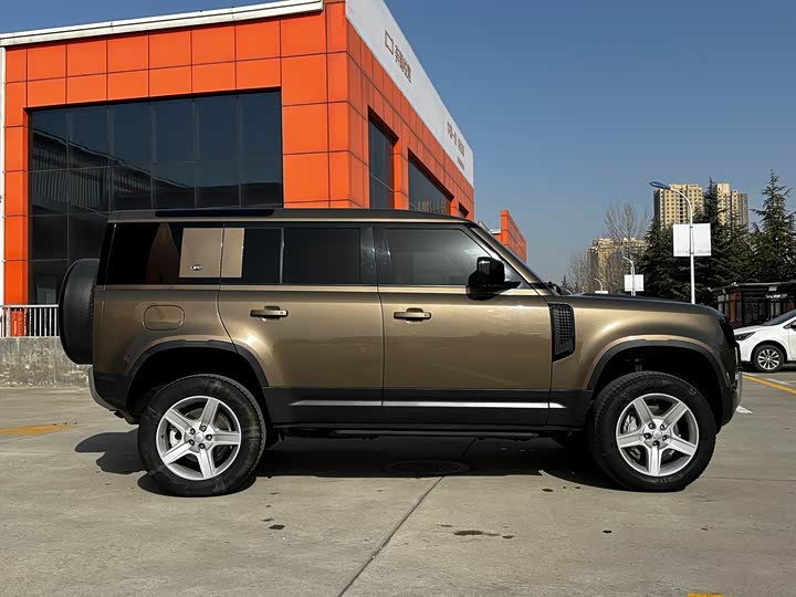 Фото 7 - Land Rover Defender