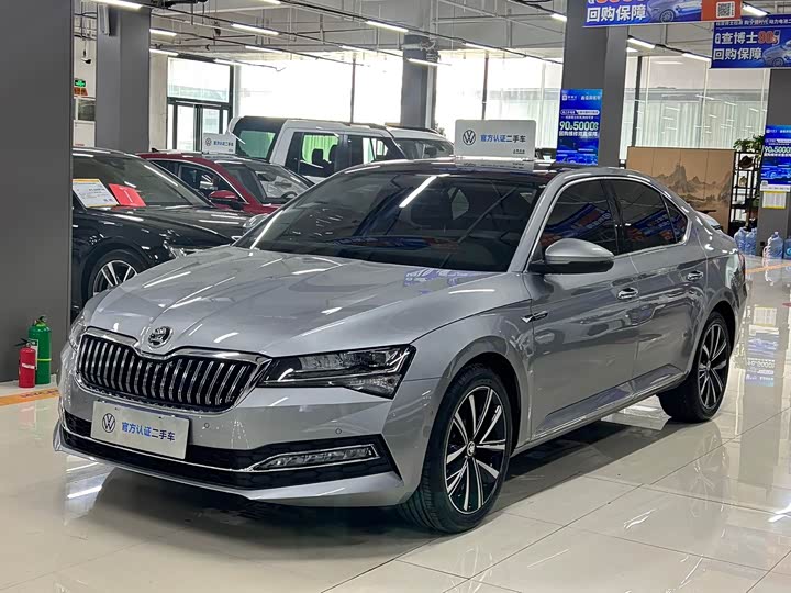 Фото 1 - Skoda Superb
