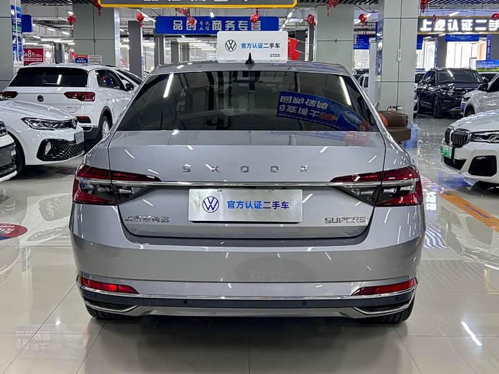 Фото 5 - Skoda Superb