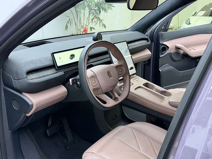 Фото 4 - Nio EC6