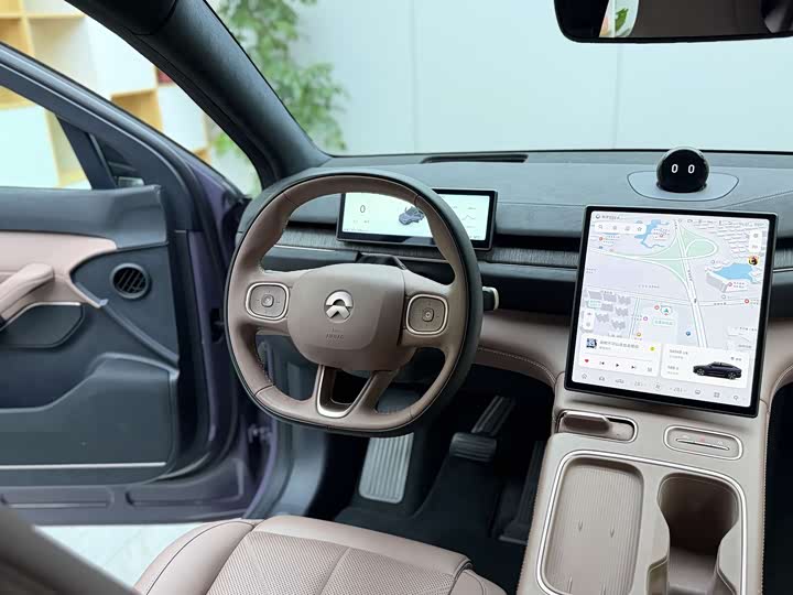 Фото 7 - Nio EC6