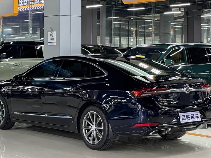 Фото 3 - Buick LaCrosse