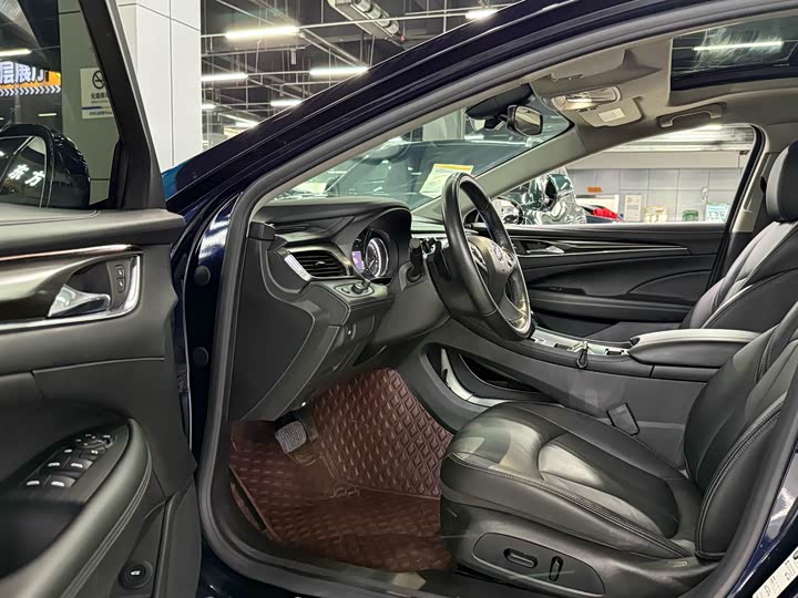 Фото 7 - Buick LaCrosse