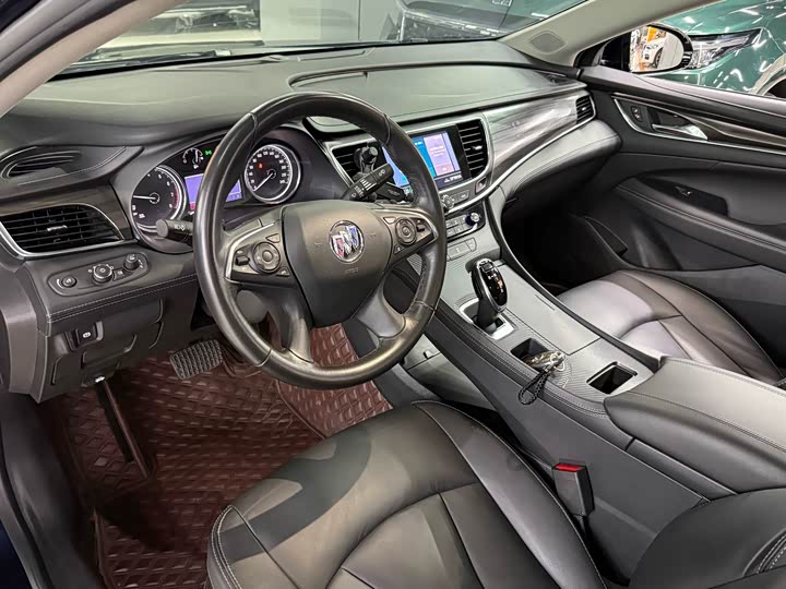 Фото 9 - Buick LaCrosse