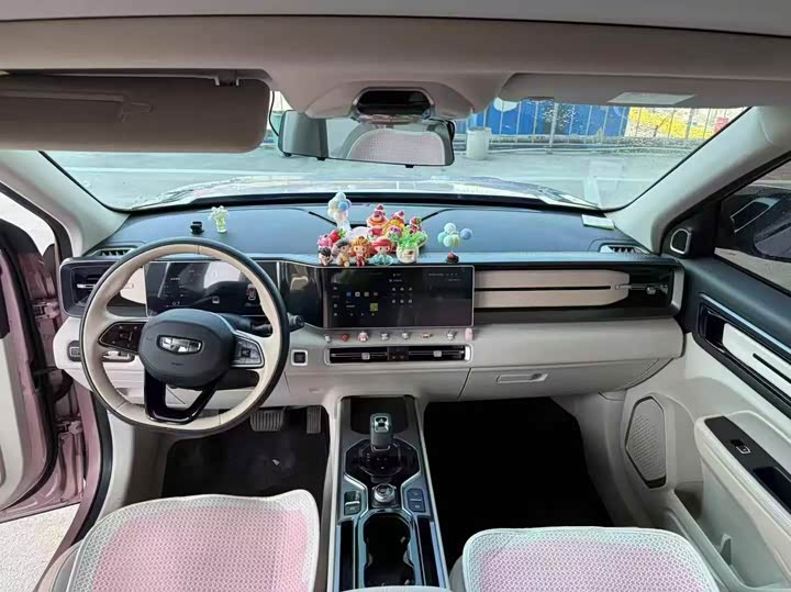 Фото 9 - Geely Icon