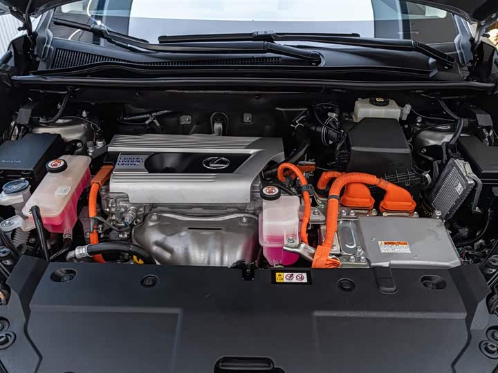 Фото 8 - Lexus NX