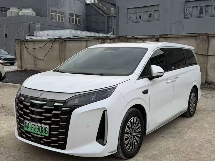 Фото 2 - BYD Xia