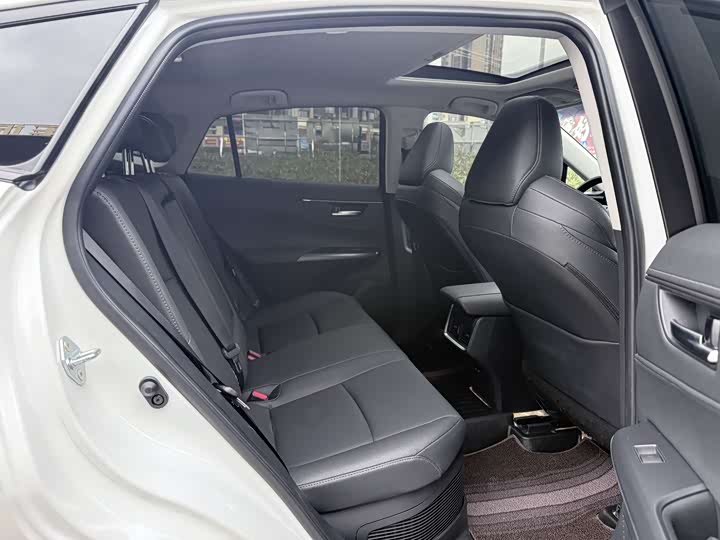 Фото 6 - Toyota Venza