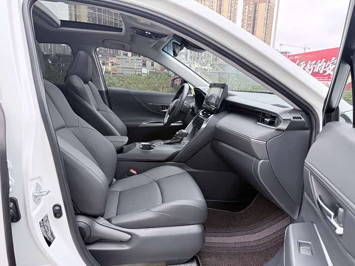 Фото 8 - Toyota Venza