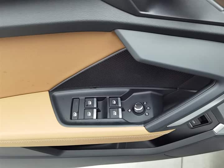 Фото 9 - Audi A3