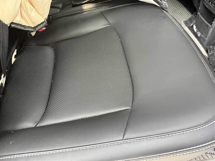 Фото 8 - Geely Okavango