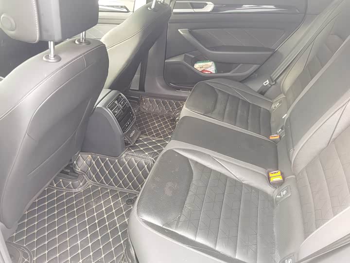 Фото 9 - Volkswagen CC