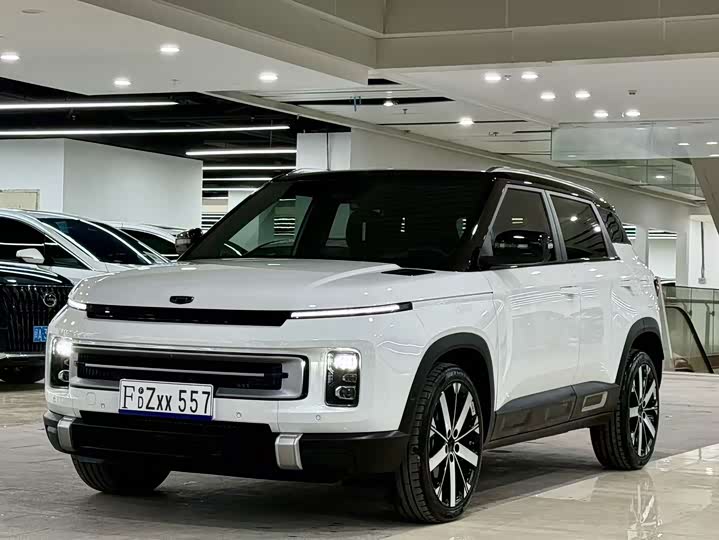 Фото 1 - Geely Icon