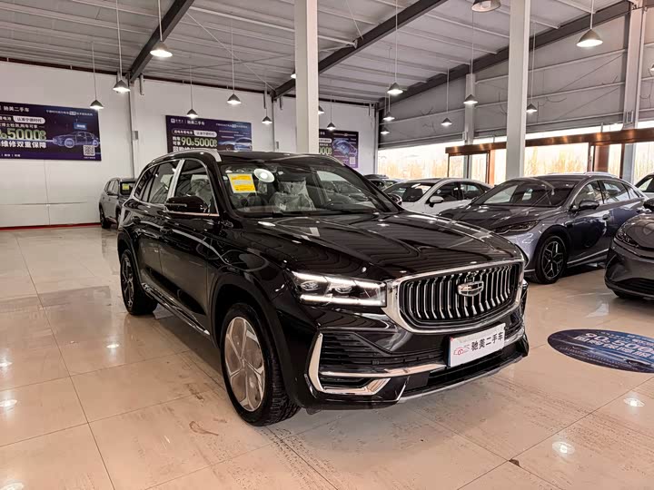 Фото 3 - Geely Monjaro