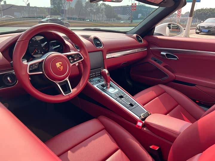 Фото 4 - Porsche 718