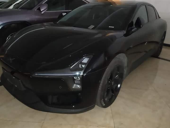 Фото 1 - XPeng Mona M03