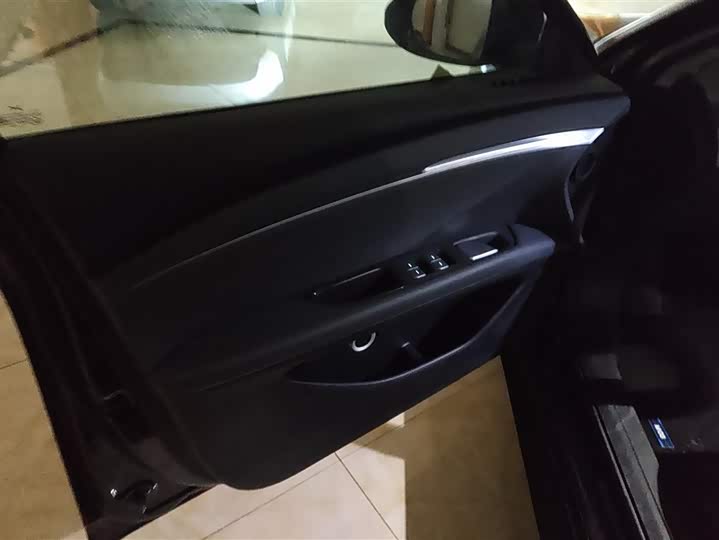 Фото 7 - XPeng Mona M03