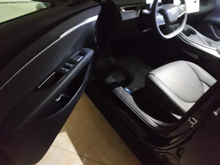 Фото 9 - XPeng Mona M03