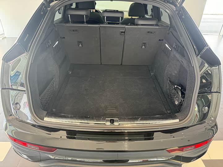 Фото 9 - Audi Q5L Sportback