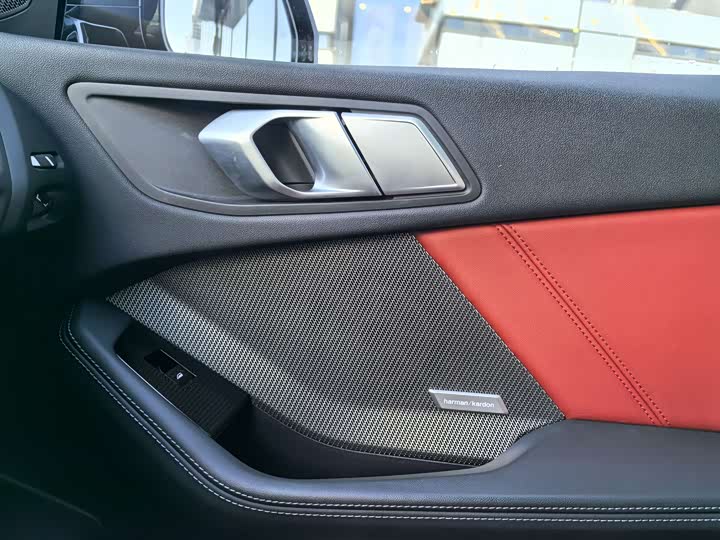 Photo 6 - BMW 2 Series