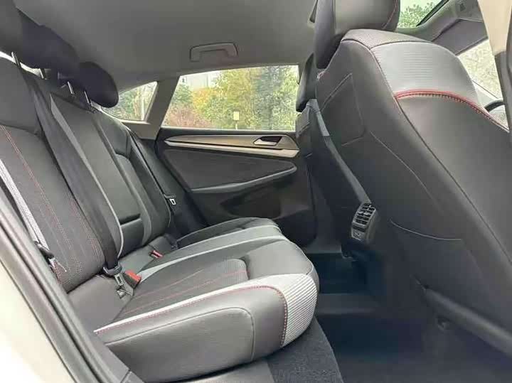 Фото 7 - Volkswagen Lamando L