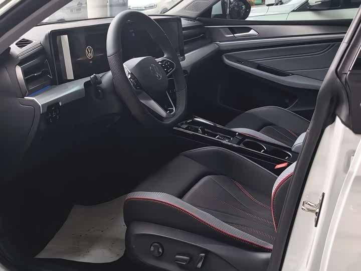 Фото 9 - Volkswagen Lamando L