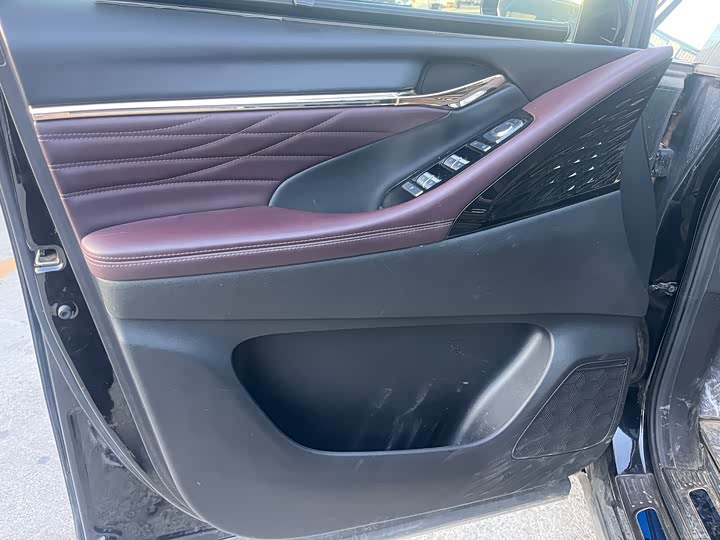 Фото 3 - GAC Trumpchi M8