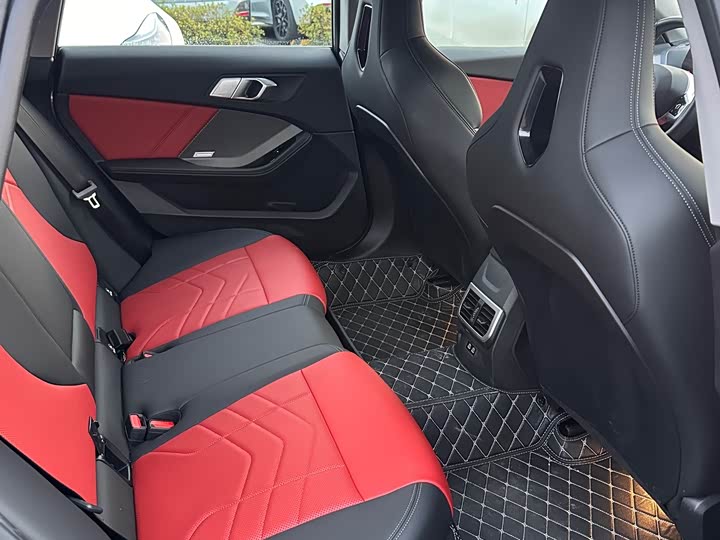 Фото 9 - BMW 2 Series