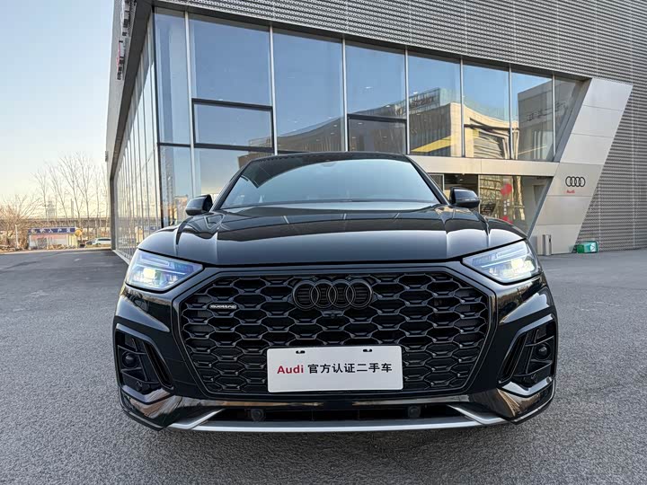 Фото 1 - Audi Q5L Sportback