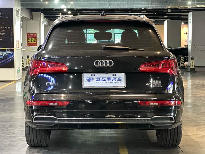 Фото 5 - Audi Q5L