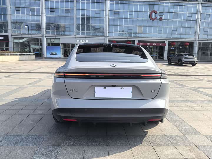 Фото 3 - Nio ET5