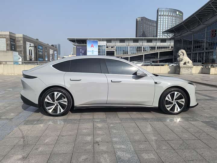 Фото 6 - Nio ET5