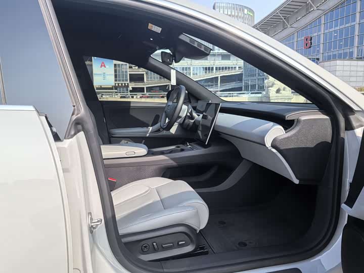 Фото 7 - Nio ET5