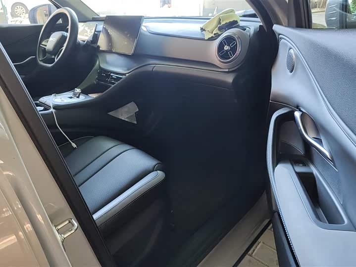 Фото 8 - BYD Sea Lion 05 DM-i Hybrid