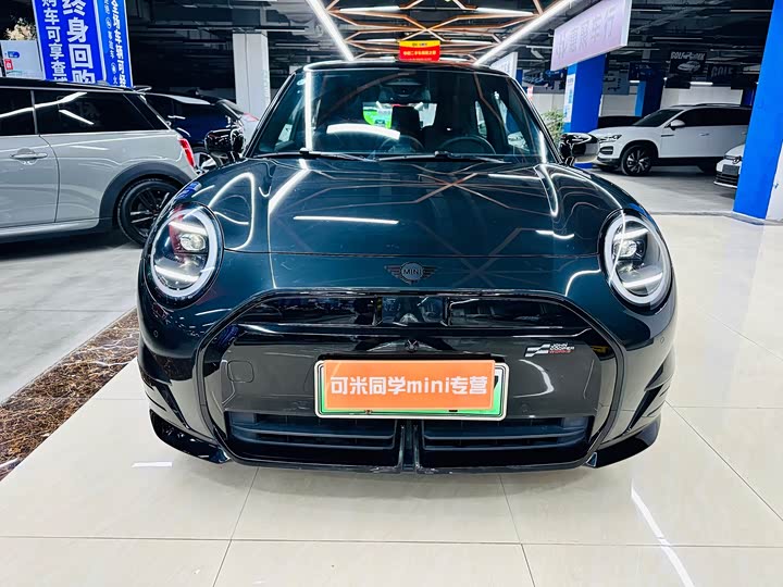 Photo 7 - Mini Cooper