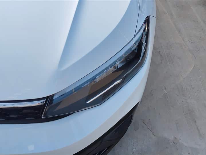 Фото 5 - Volkswagen Lavida