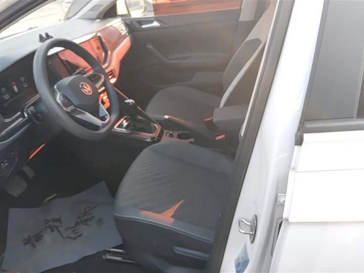 Фото 9 - Volkswagen Lavida