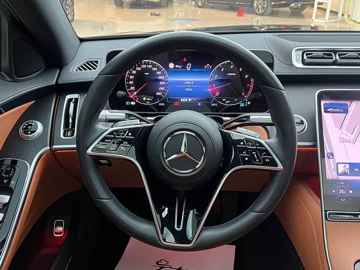 Фото 5 - Mercedes-Benz S-Class