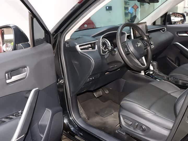 Photo 8 - Toyota Frontlander