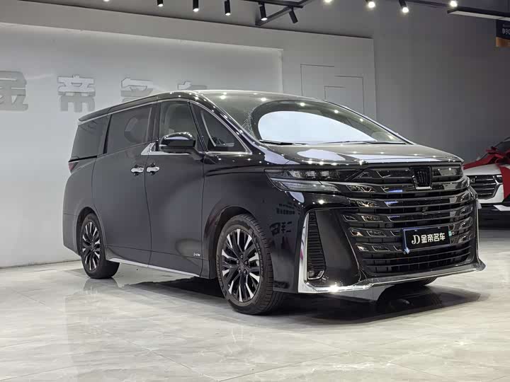 Фото 3 - Toyota Vellfire