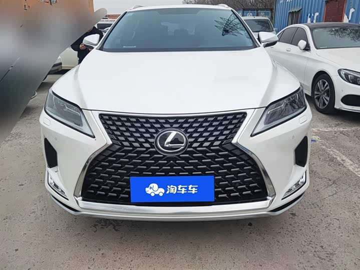 Фото 2 - Lexus RX