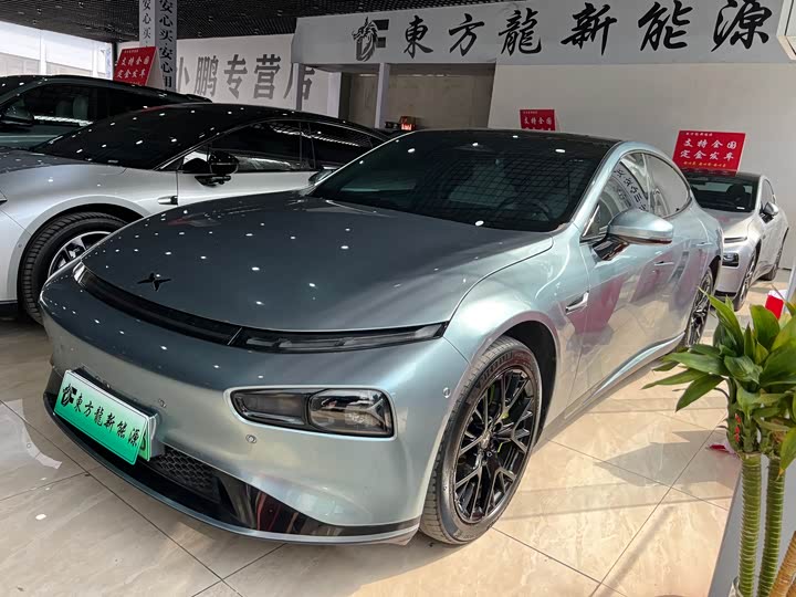 Фото 2 - XPeng P7