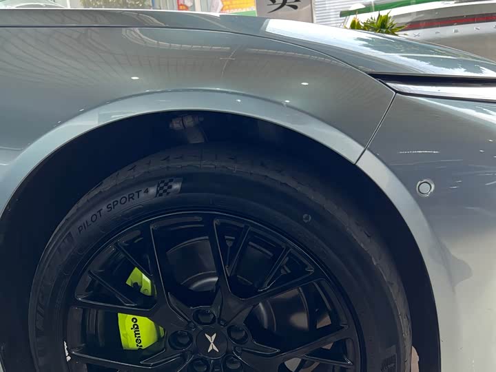 Фото 4 - XPeng P7