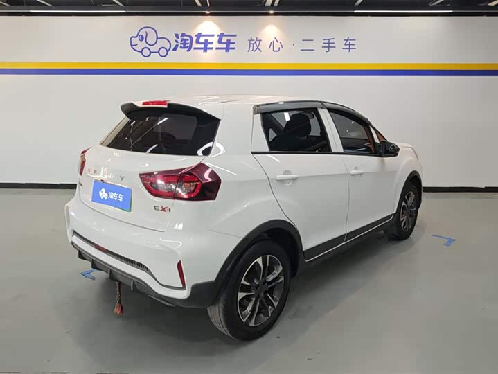 Фото 3 - Geely Geometry EX3